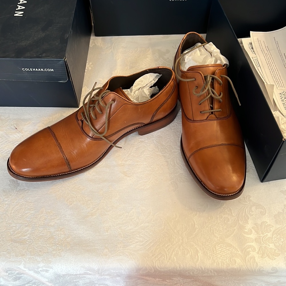New in Box Cole Haan Williams Cpt 11 size 10M color British Tan